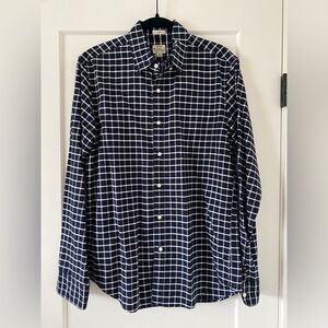 J Crew Men's Long Sleeve Button-Down Shirt - Size M, Slim Fit, Excellent Quality